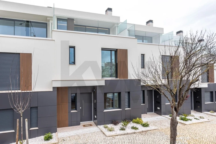 Moradia T2 para Venda em Loures Foto 66