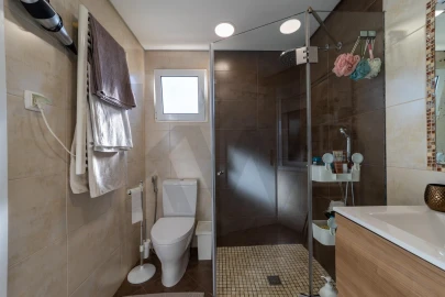Apartamento T5 para Venda em Campo de Ourique