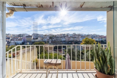 Apartamento T5 para Venda em Campo de Ourique