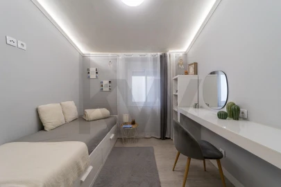 Apartamento T5 para Venda em Campo de Ourique