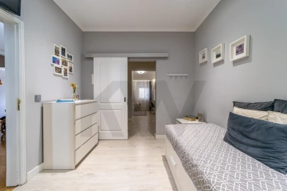 Apartamento T5 para Venda em Campo de Ourique
