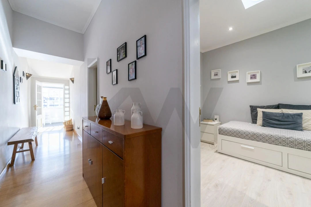Apartamento T5 para Venda em Campo de Ourique Foto 32