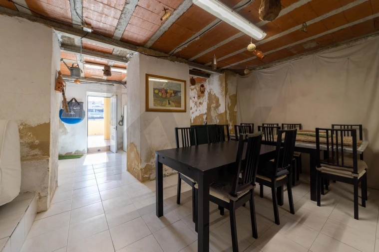 Apartamento T5 para Venda em Campo de Ourique Foto 37