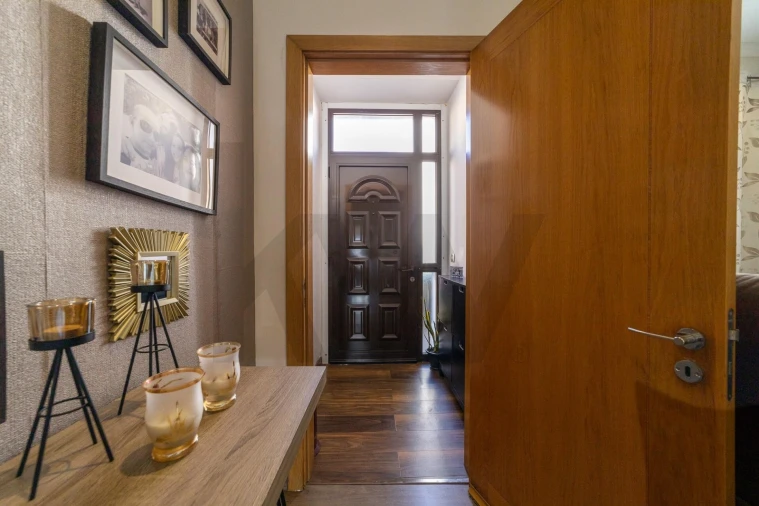 Apartamento T5 para Venda em Campo de Ourique Foto 9