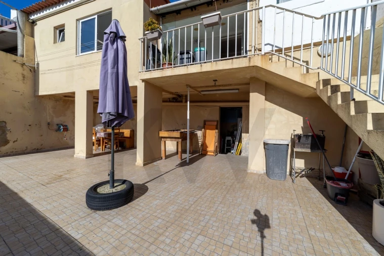 Apartamento T5 para Venda em Campo de Ourique Foto 35