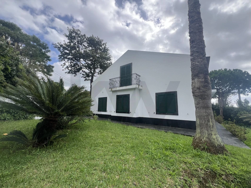 Moradia T7 para Arrendamento em Lagoa (Nossa Senhora do Rosario) Foto 5