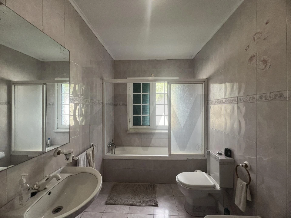 Moradia T7 para Arrendamento em Lagoa (Nossa Senhora do Rosario) Foto 10