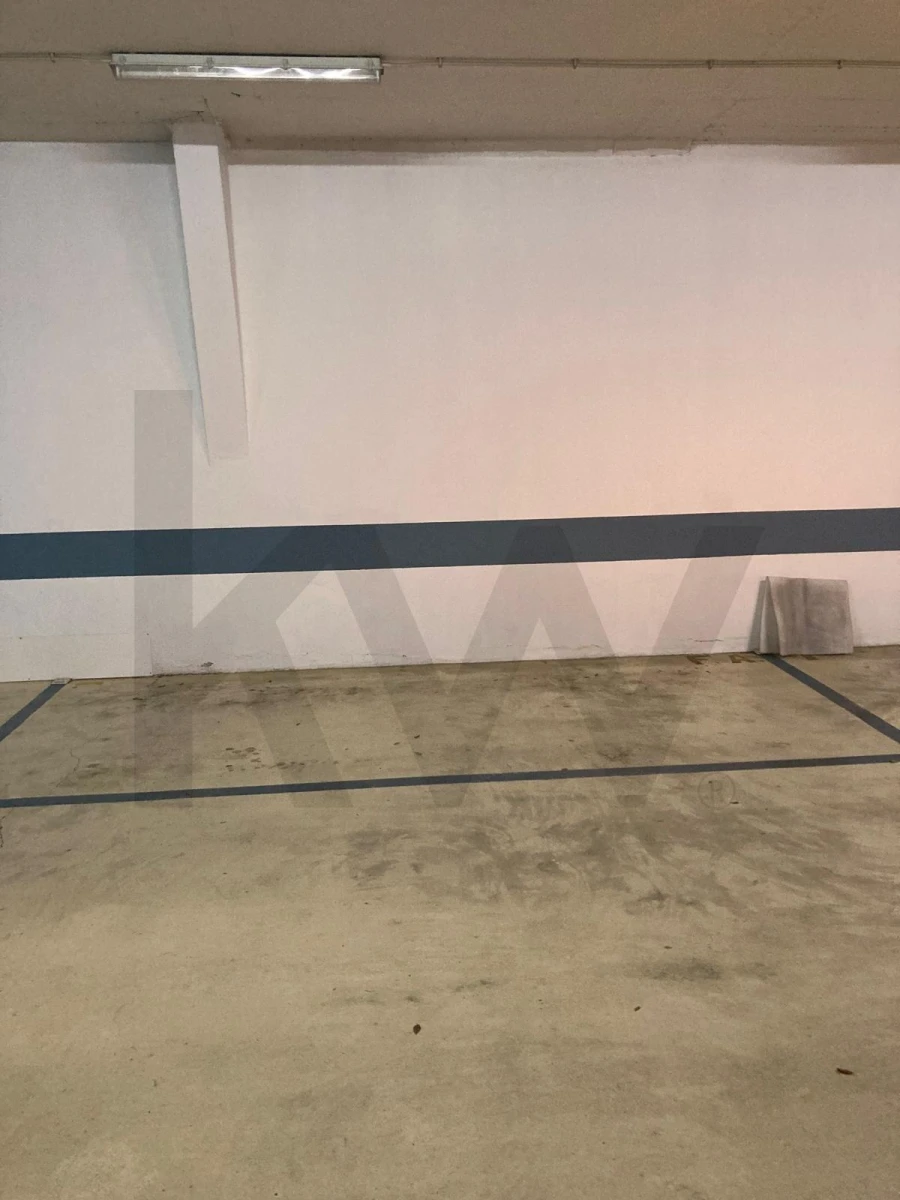 Garagem para Venda em Avenidas Novas Foto 10