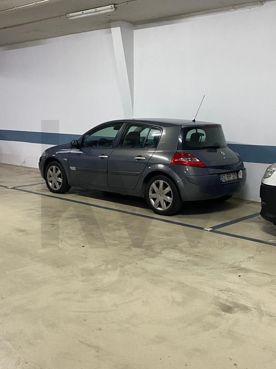 Garagem para Venda em Avenidas Novas Foto 7