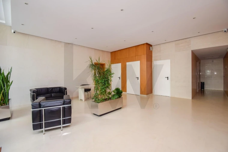 Garagem para Venda em Avenidas Novas Foto 2