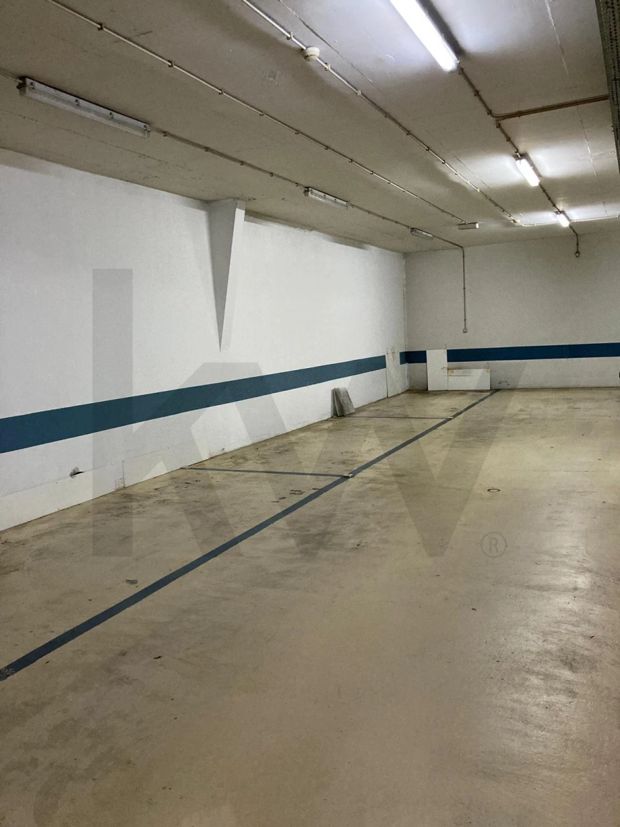 Garagem para Venda em Avenidas Novas Foto 4