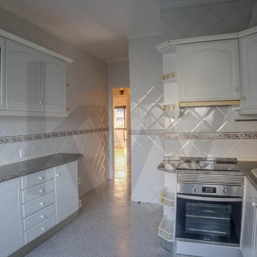 Apartamento T2 para Arrendamento em Olivais Foto 5