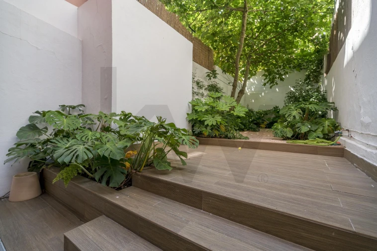 Apartamento T2 para Arrendamento em Campo de Ourique Foto 2