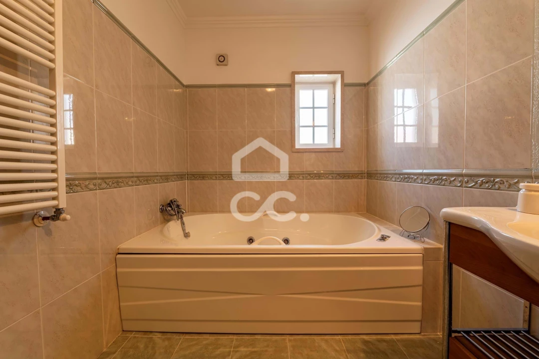 Moradia T4 para Venda em Vilarinho dos Galegos e Ventozelo Foto 44