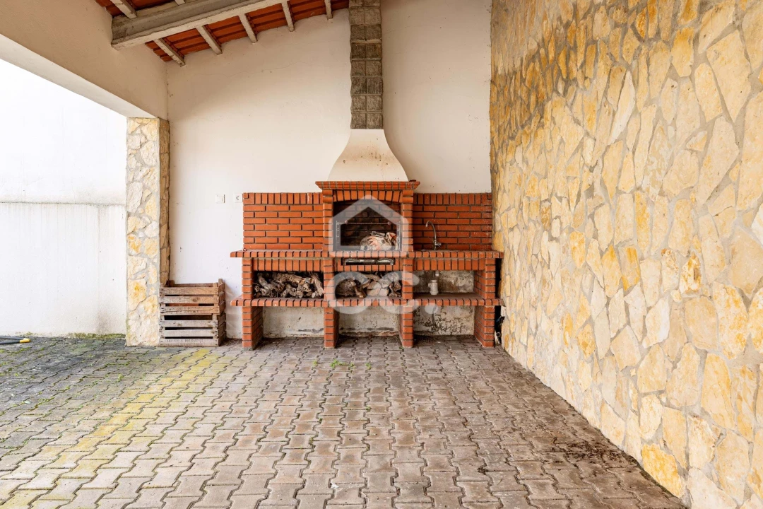 Moradia T4 para Venda em Vilarinho dos Galegos e Ventozelo Foto 54