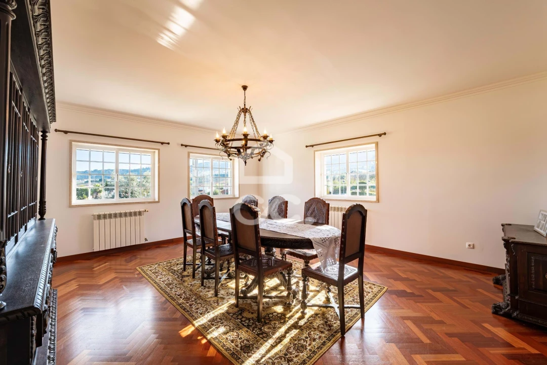 Moradia T4 para Venda em Vilarinho dos Galegos e Ventozelo Foto 17