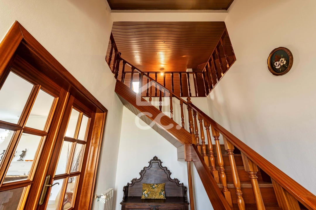 Moradia T4 para Venda em Vilarinho dos Galegos e Ventozelo Foto 5