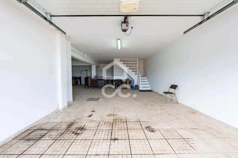 Moradia T4 para Venda em Vilarinho dos Galegos e Ventozelo Foto 50