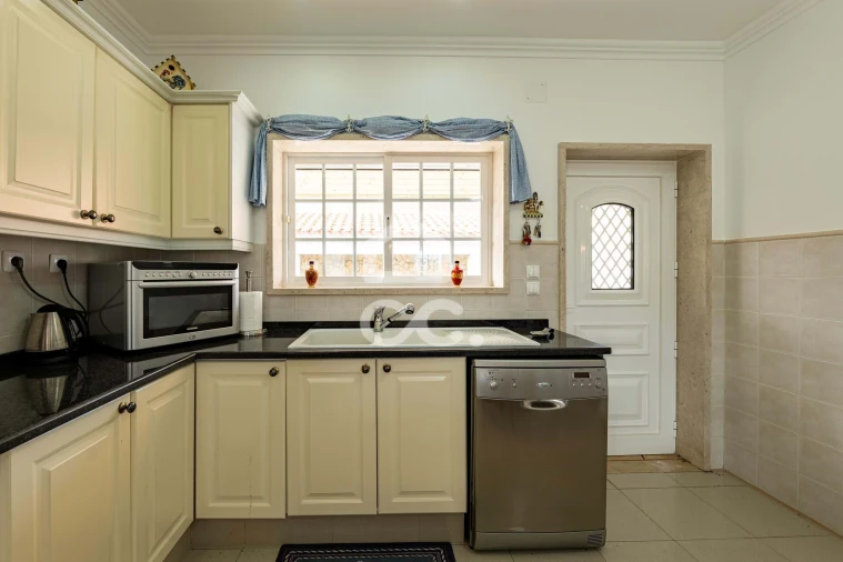 Moradia T4 para Venda em Vilarinho dos Galegos e Ventozelo Foto 13