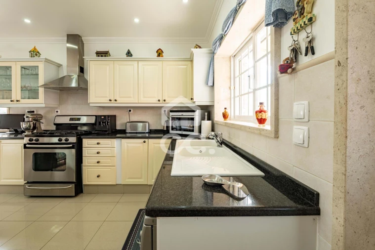 Moradia T4 para Venda em Vilarinho dos Galegos e Ventozelo Foto 12