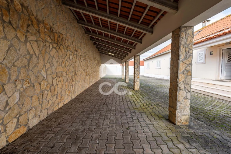 Moradia T4 para Venda em Vilarinho dos Galegos e Ventozelo Foto 55