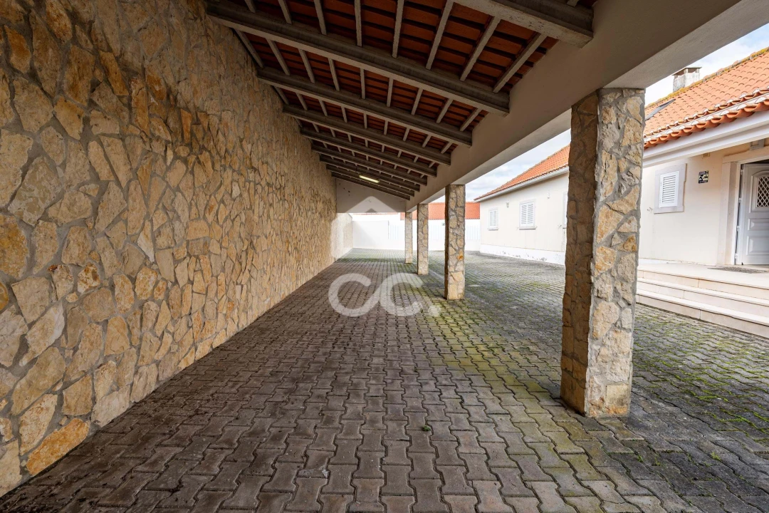 Moradia T4 para Venda em Vilarinho dos Galegos e Ventozelo Foto 55