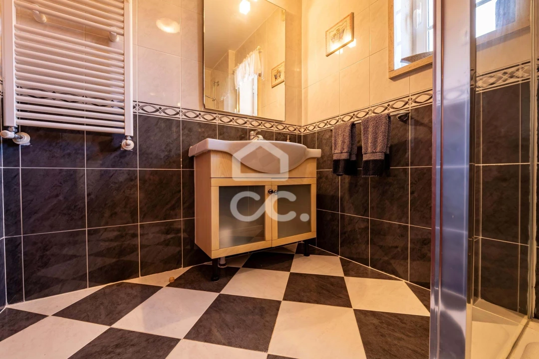 Moradia T4 para Venda em Vilarinho dos Galegos e Ventozelo Foto 22