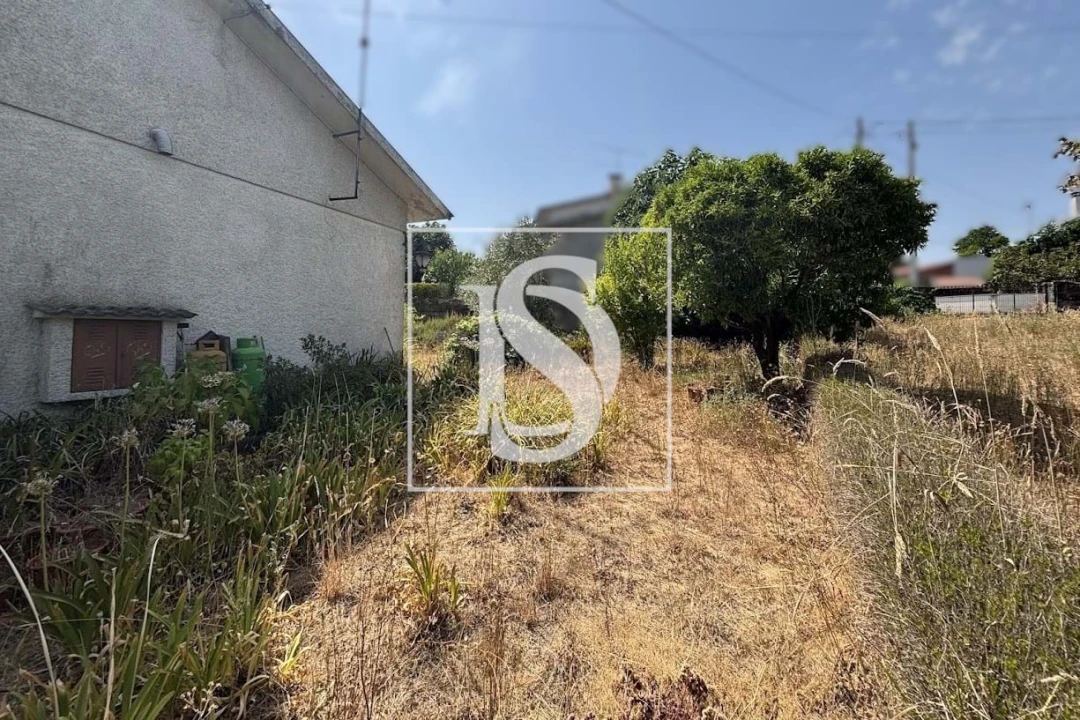 Moradia T5 para Venda em Molelos Foto 30