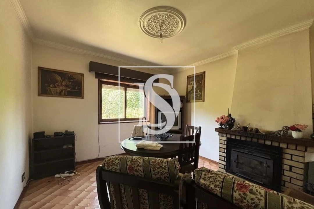 Moradia T5 para Venda em Molelos Foto 3