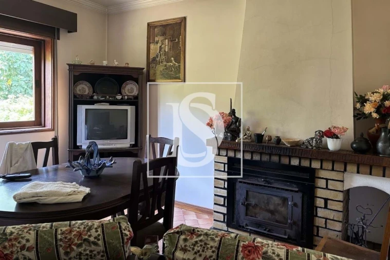 Moradia T5 para Venda em Molelos Foto 5