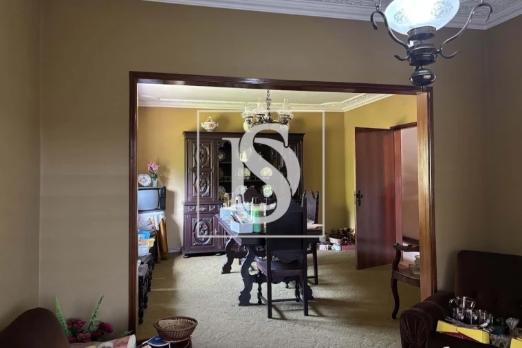 Moradia T5 para Venda em Molelos Foto 6