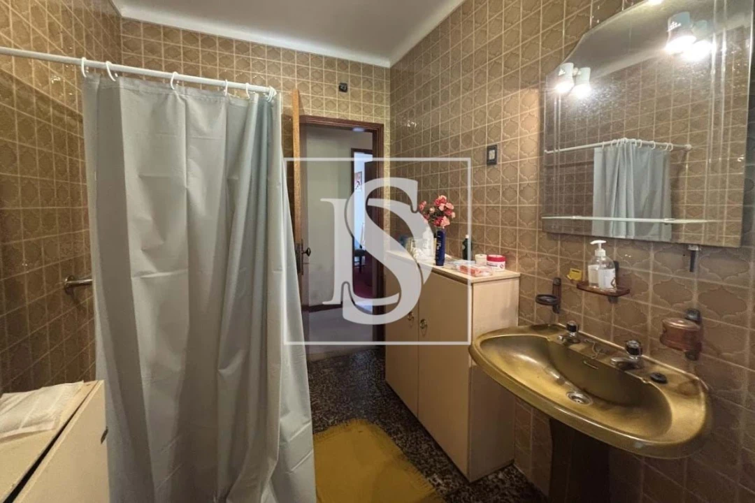 Moradia T5 para Venda em Molelos Foto 18