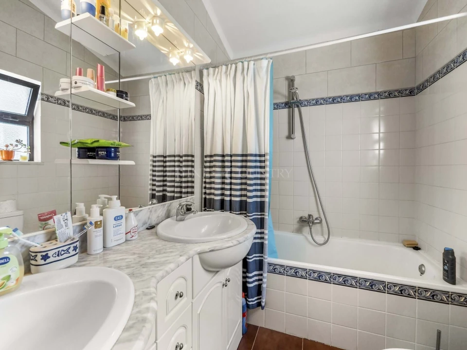 Moradia T3 para Venda em Monchique Foto 23