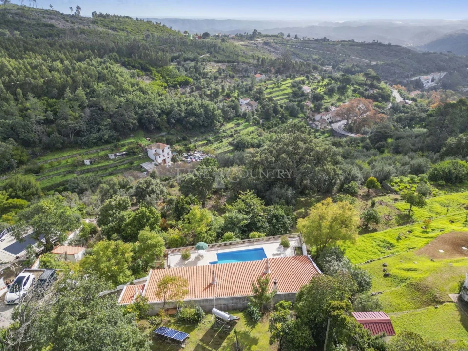 Moradia T3 para Venda em Monchique Foto 2