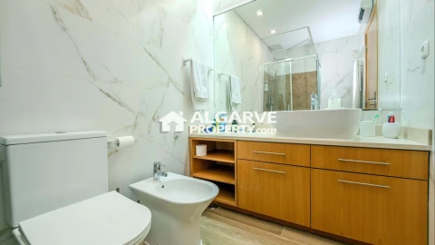Apartamento T3 para Venda em Albufeira e Olhos de Água