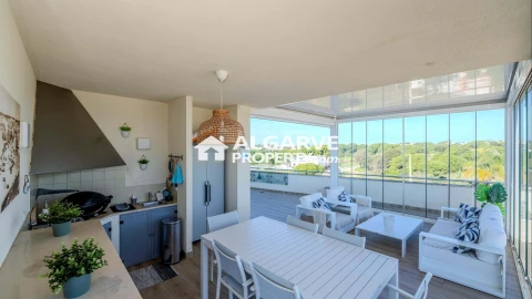 Apartamento T3 para Venda em Albufeira e Olhos de Água