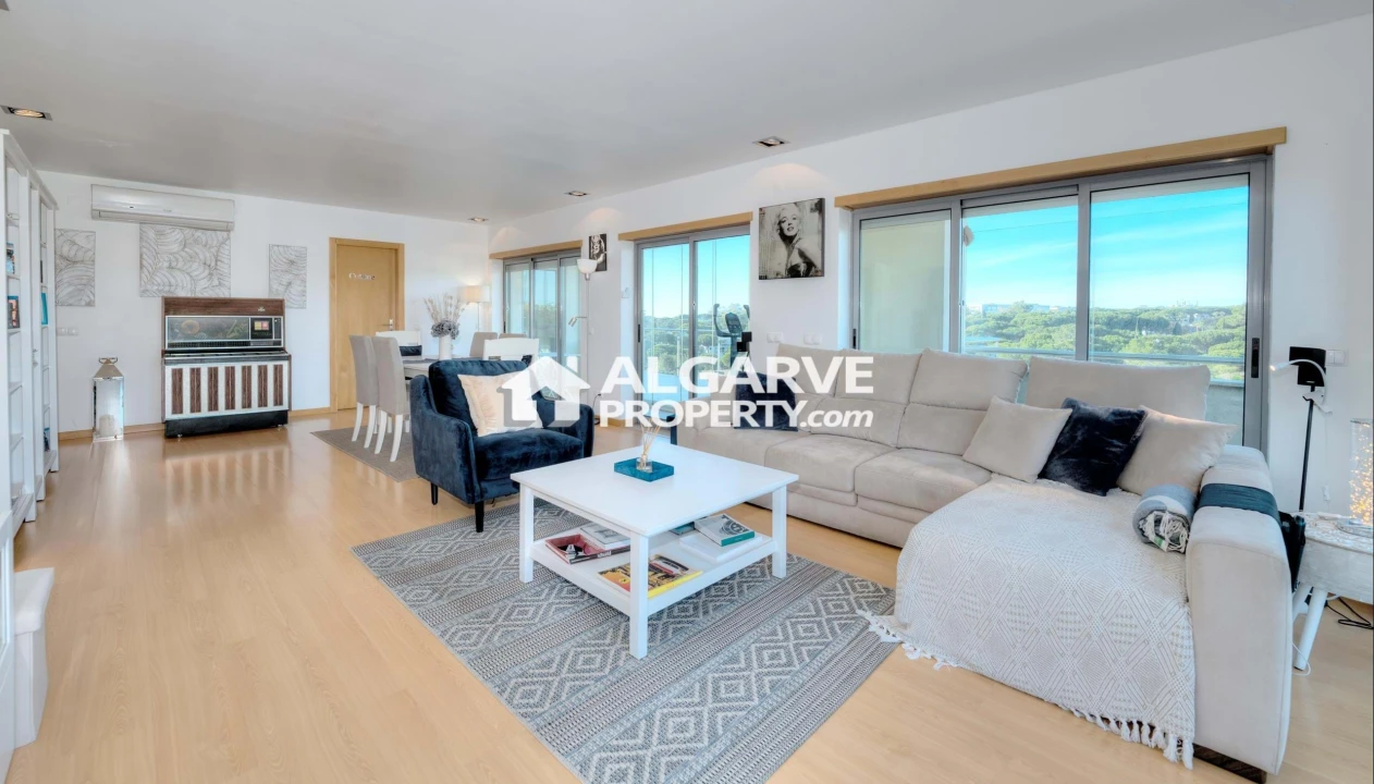 Apartamento T3 para Venda em Albufeira e Olhos de Água Foto 2
