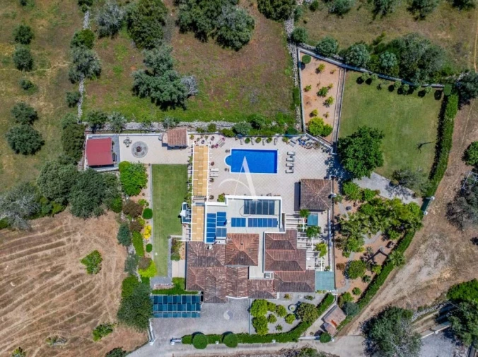 Moradia T4 para Venda em Santa Barbara de Nexe Foto 44