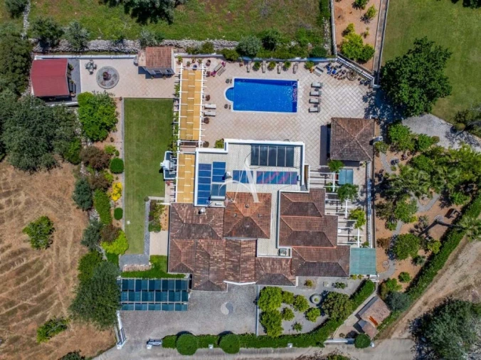 Moradia T4 para Venda em Santa Barbara de Nexe Foto 45