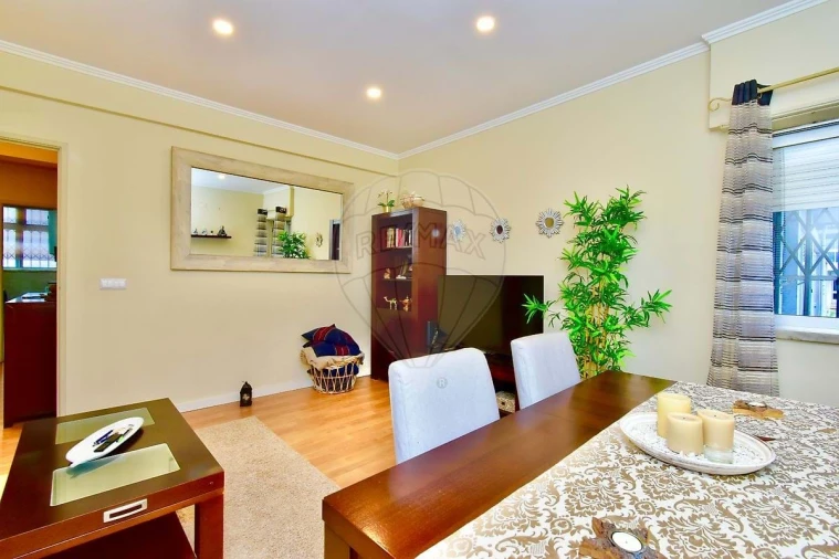 Apartamento T3 para Venda em Odivelas Foto 4