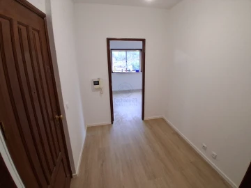 Apartamento T2 para Venda em Baguim do Monte (Rio Tinto)