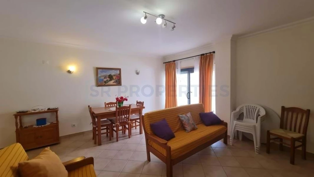 Apartamento T2 para Venda em Quarteira Foto 1