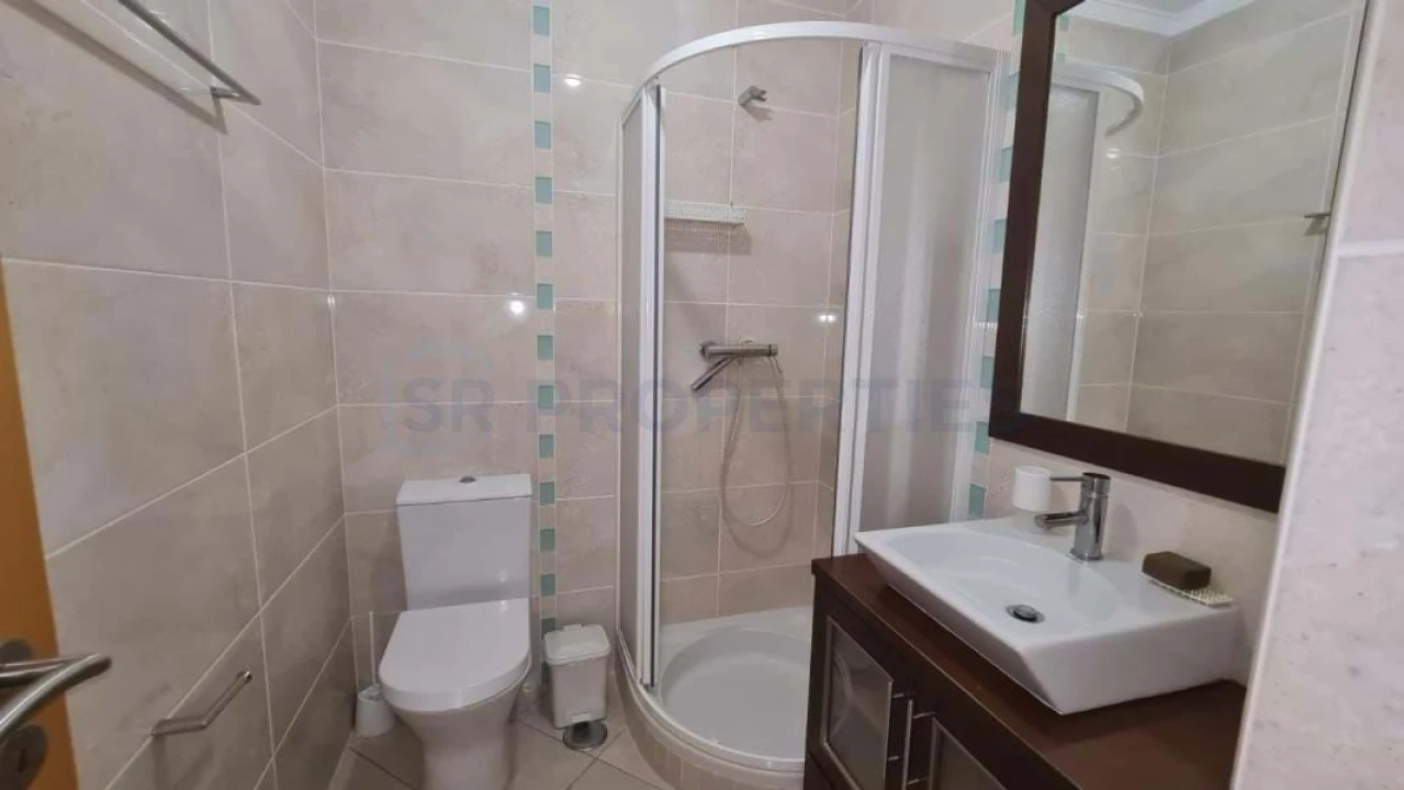 Apartamento T2 para Venda em Quarteira Foto 17