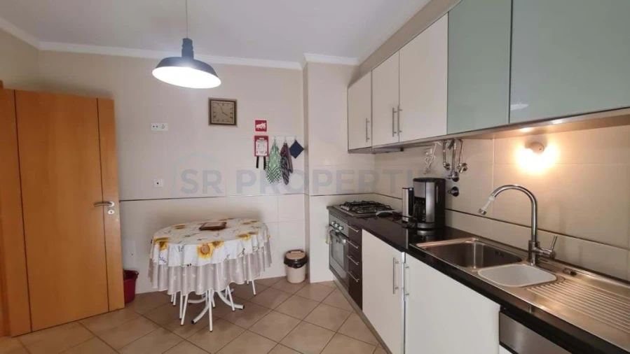 Apartamento T2 para Venda em Quarteira Foto 2