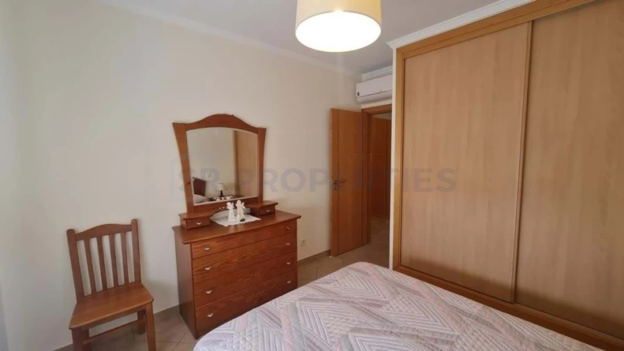 Apartamento T2 para Venda em Quarteira Foto 16