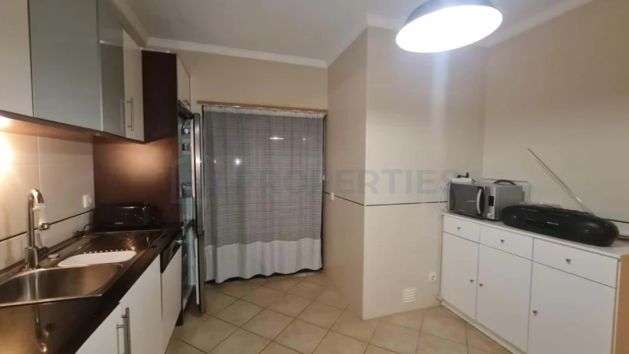 Apartamento T2 para Venda em Quarteira Foto 20