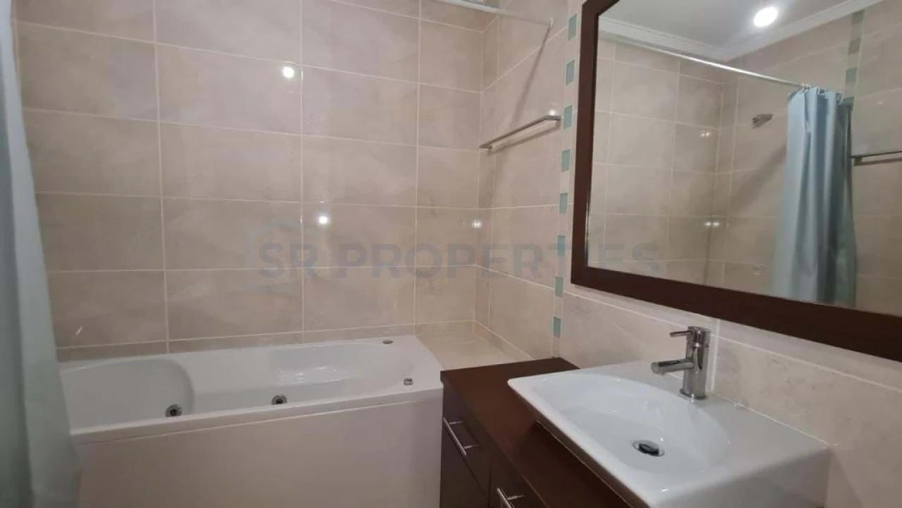 Apartamento T2 para Venda em Quarteira Foto 14