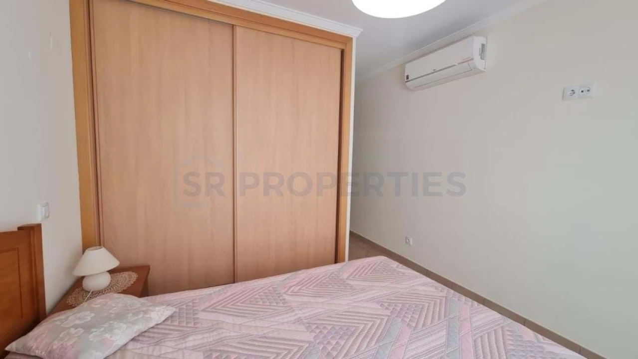 Apartamento T2 para Venda em Quarteira Foto 19