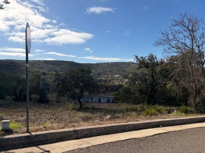 Terreno para Venda em Quarteira Foto 2