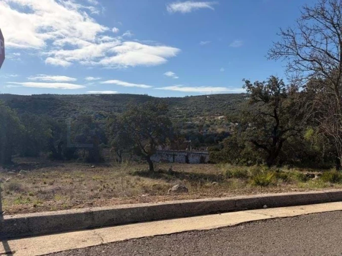 Terreno para Venda em Quarteira Foto 3